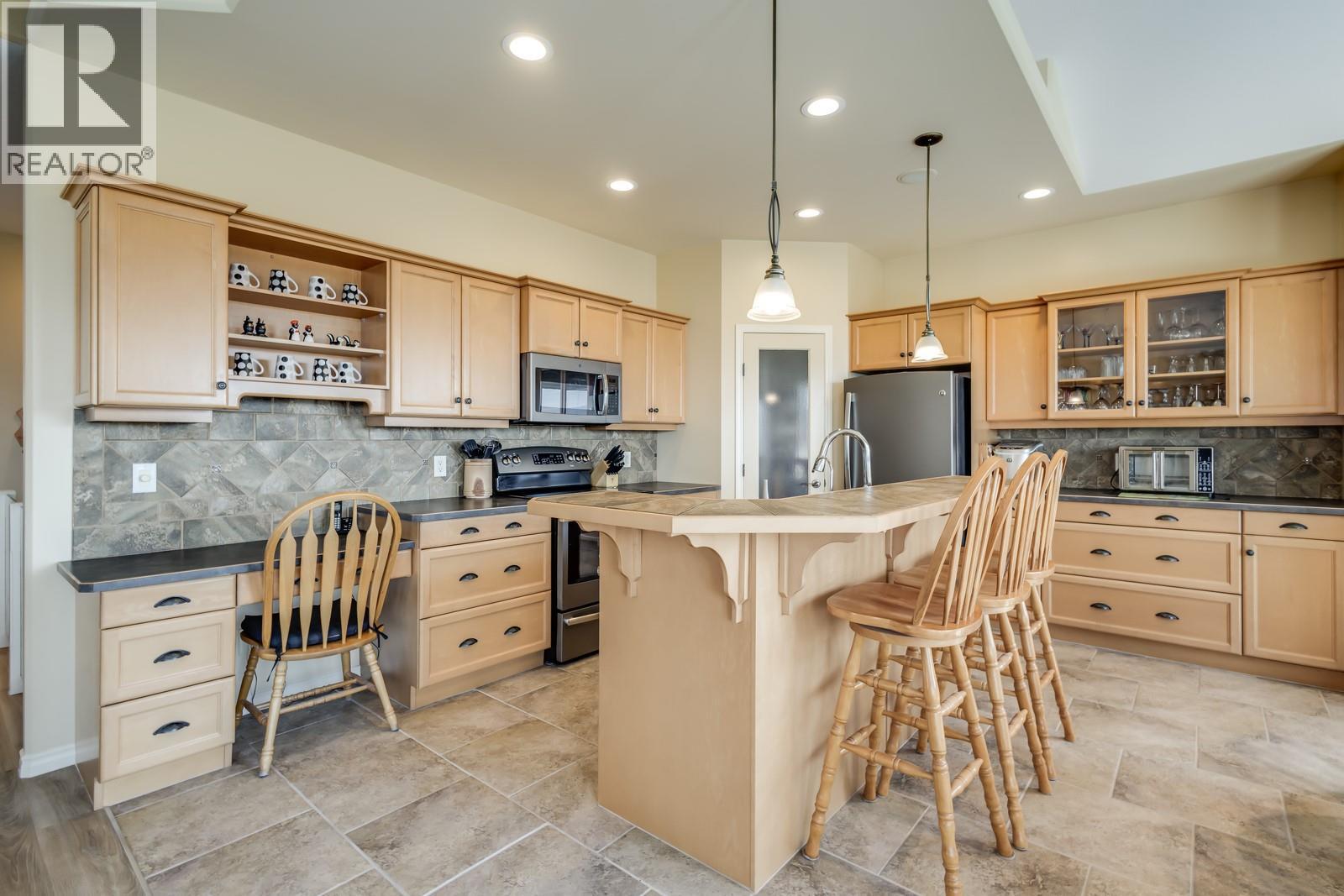  5046 South Ridge Drive, Kelowna