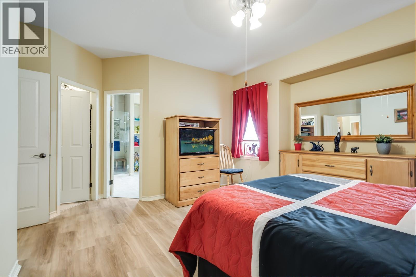 5046 South Ridge Drive, Kelowna