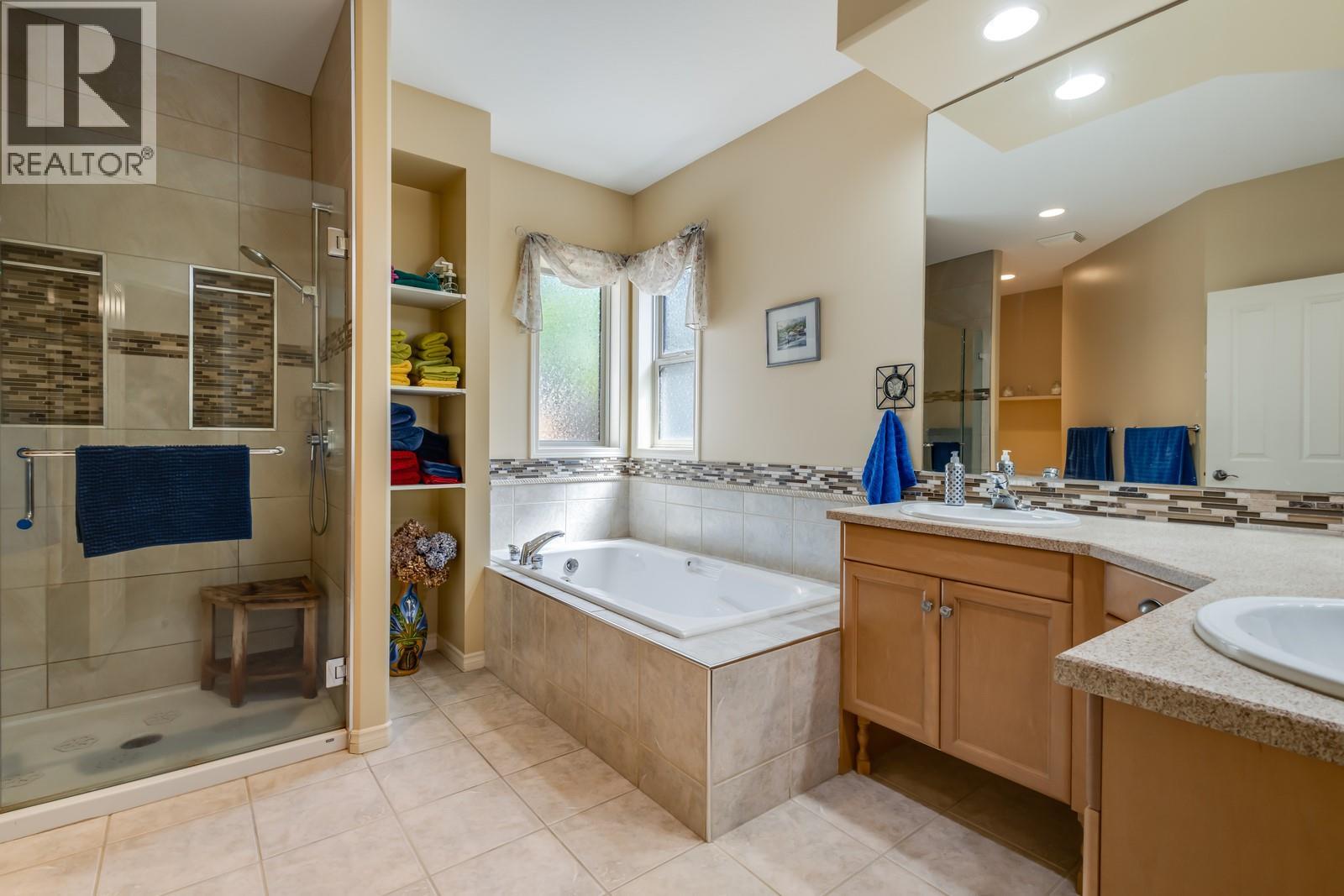  5046 South Ridge Drive, Kelowna