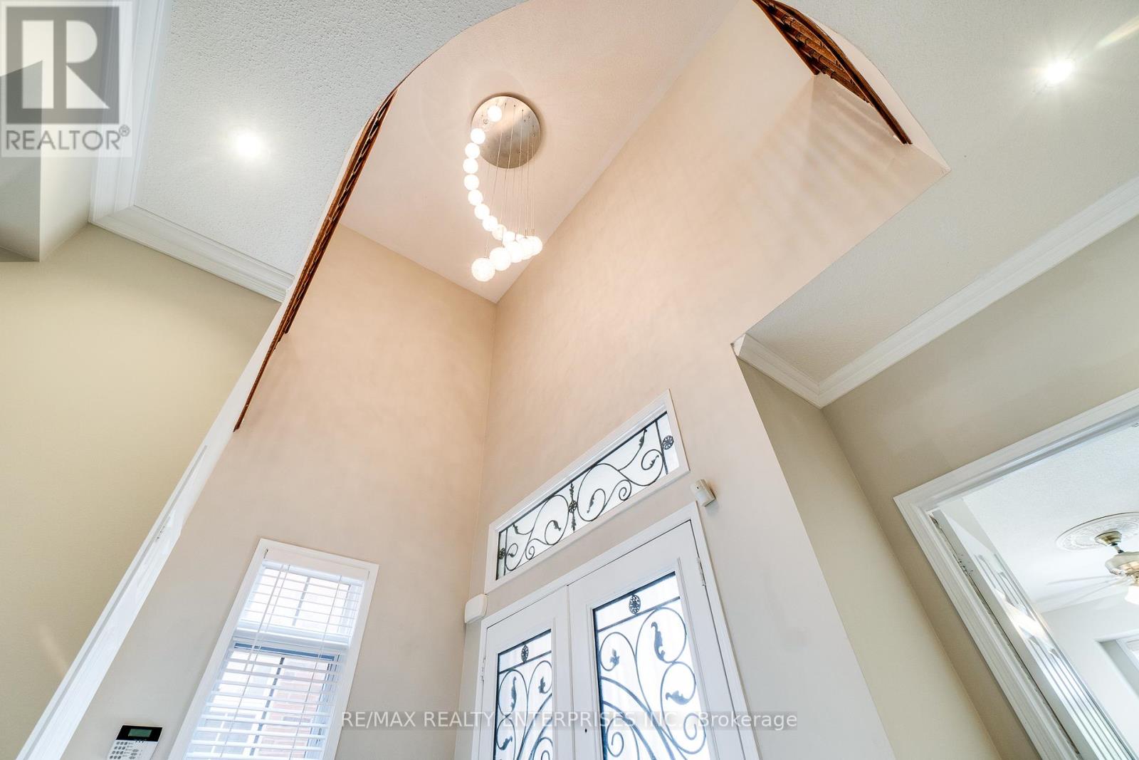 Photo 10 of 3256 Escada Drive, Mississauga ON
