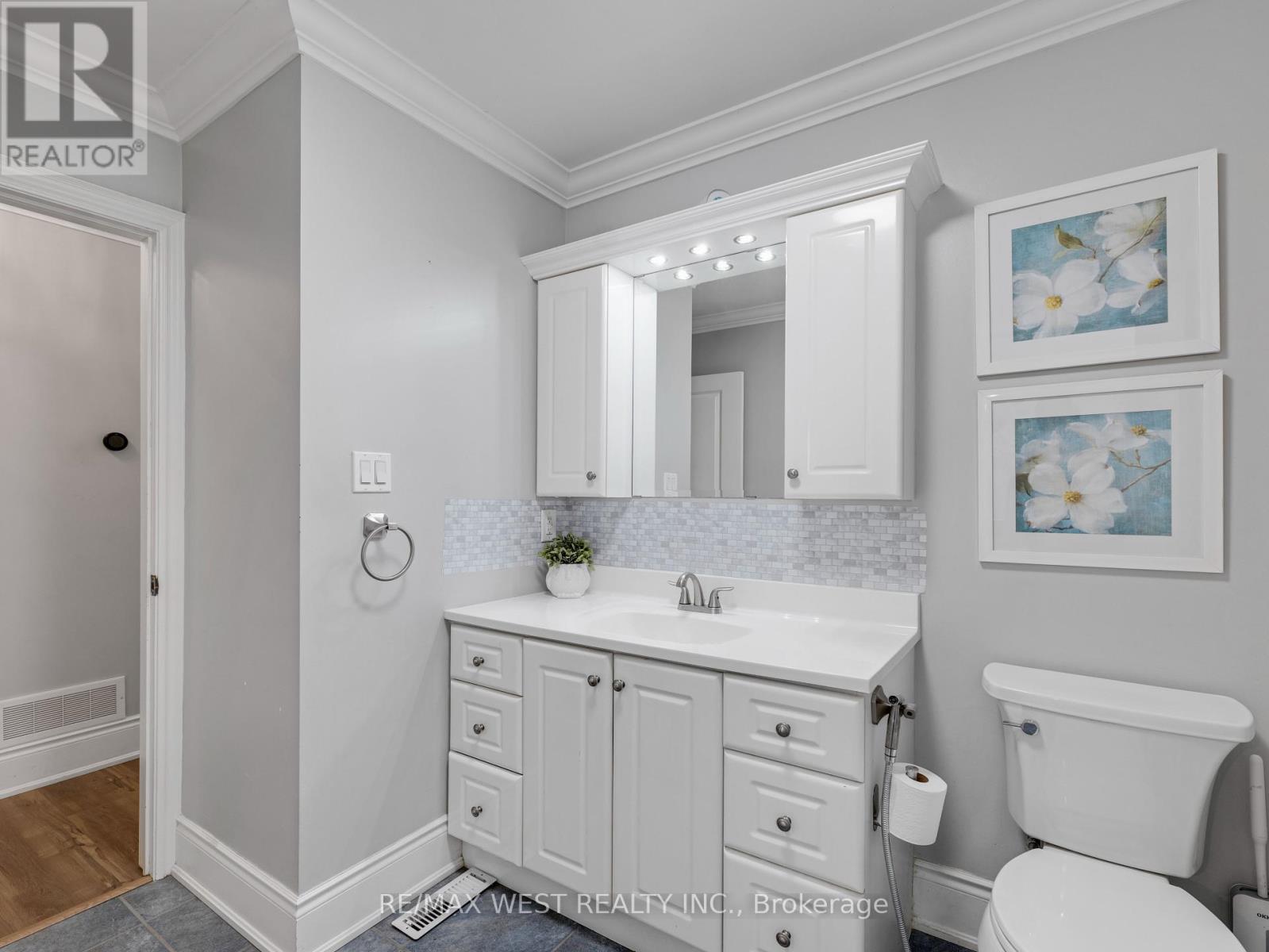 Photo 28 of 149 Ellwood Drive W, Caledon ON