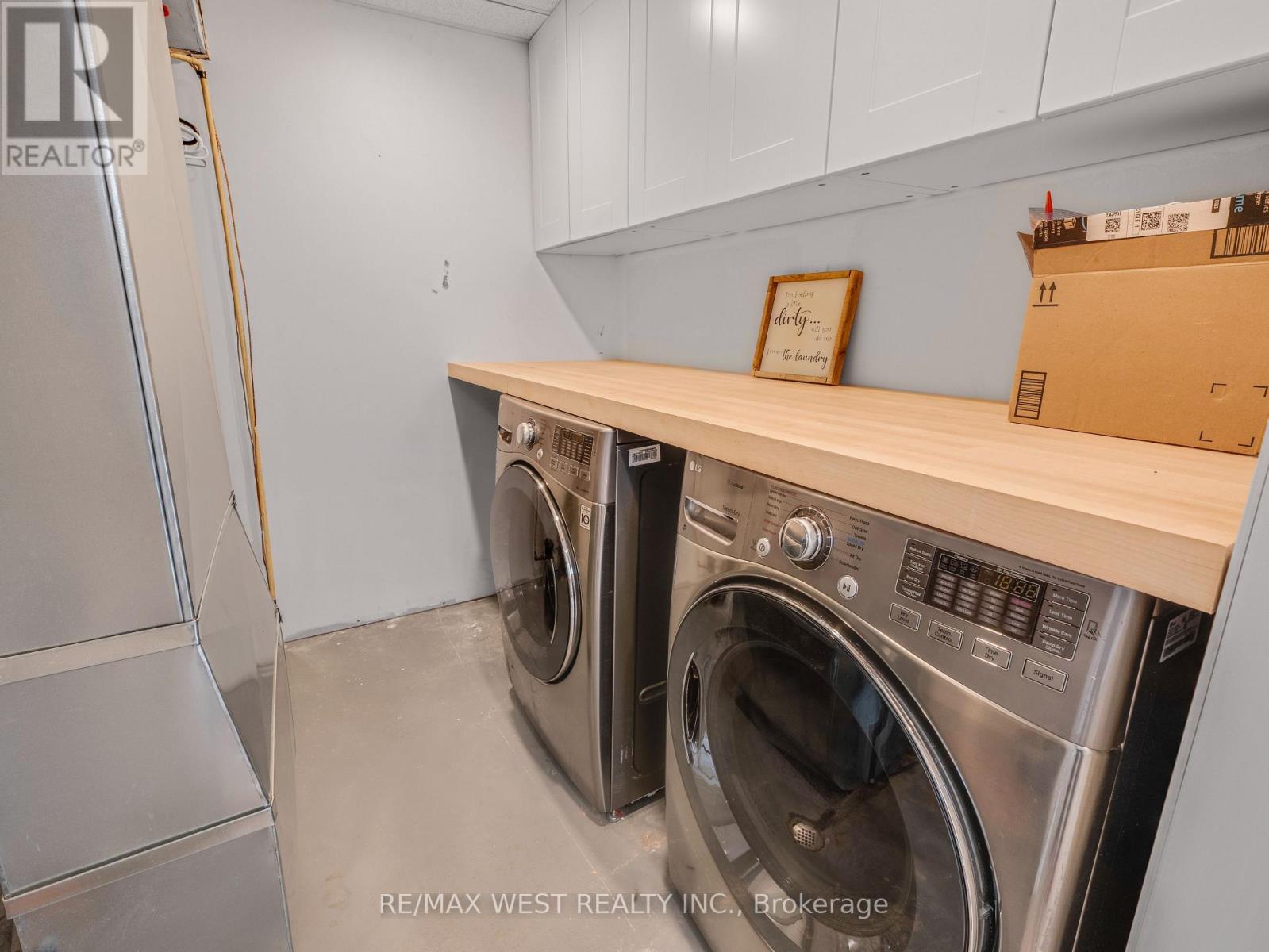 Photo 40 of 149 Ellwood Drive W, Caledon ON