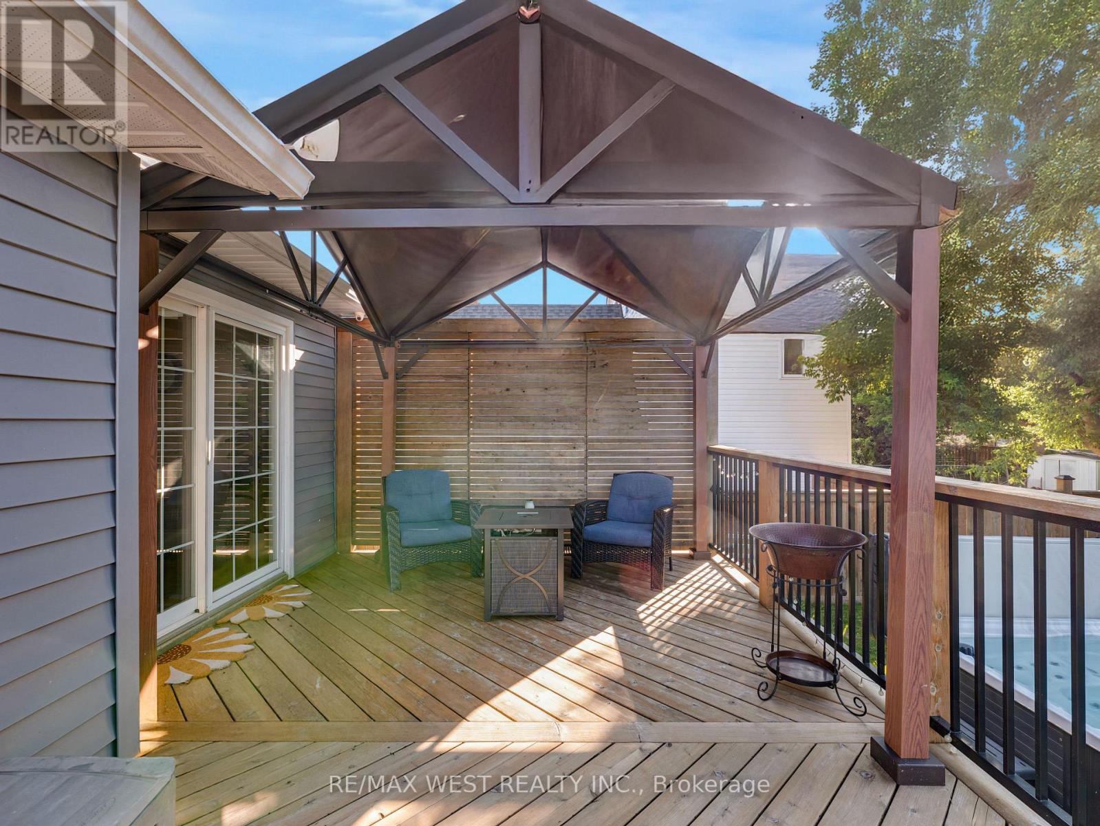 Photo 41 of 149 Ellwood Drive W, Caledon ON