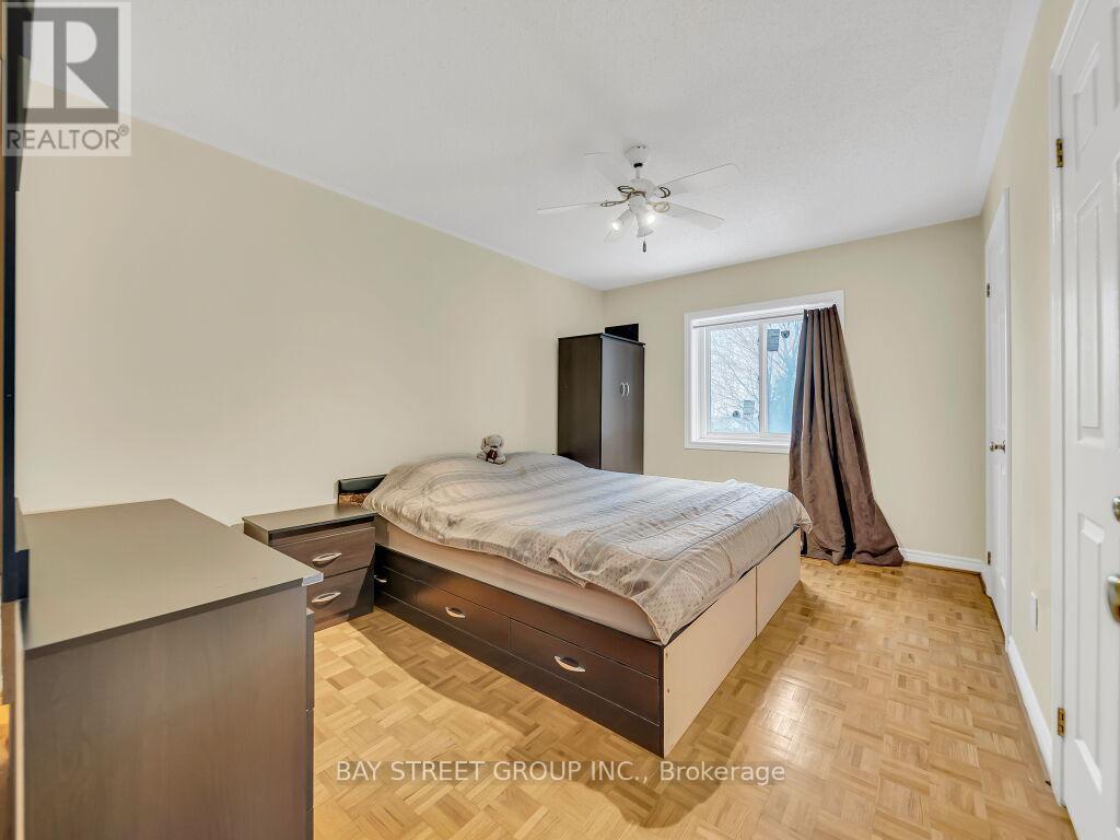 Photo 18 of 97 Quail Feather Crescent, Brampton ON