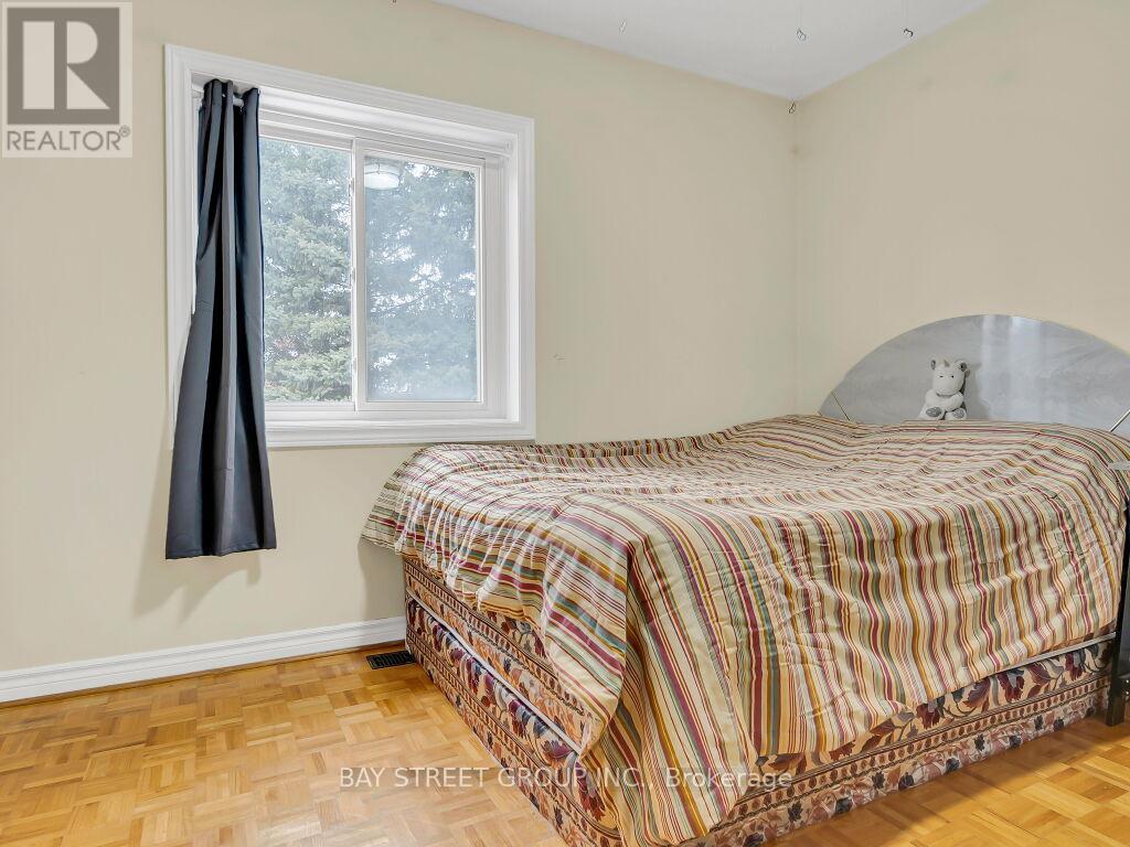 Photo 21 of 97 Quail Feather Crescent, Brampton ON