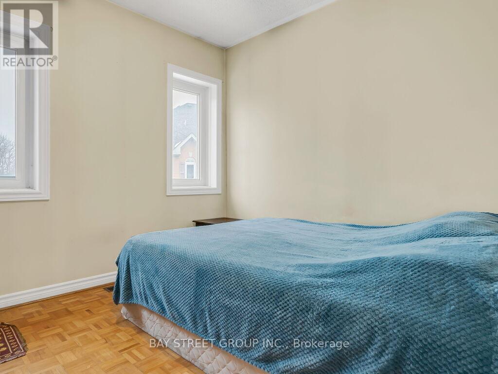 Photo 23 of 97 Quail Feather Crescent, Brampton ON