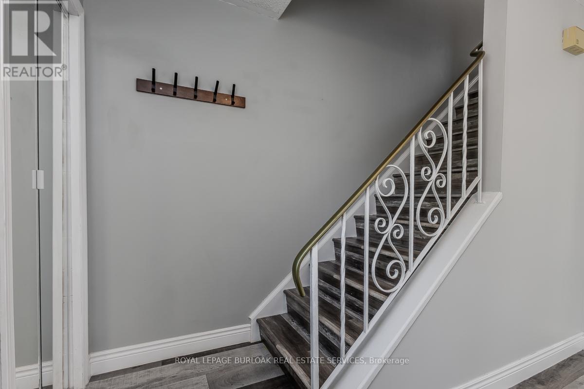 Photo 42 of 2458 Martin Court, Burlington ON