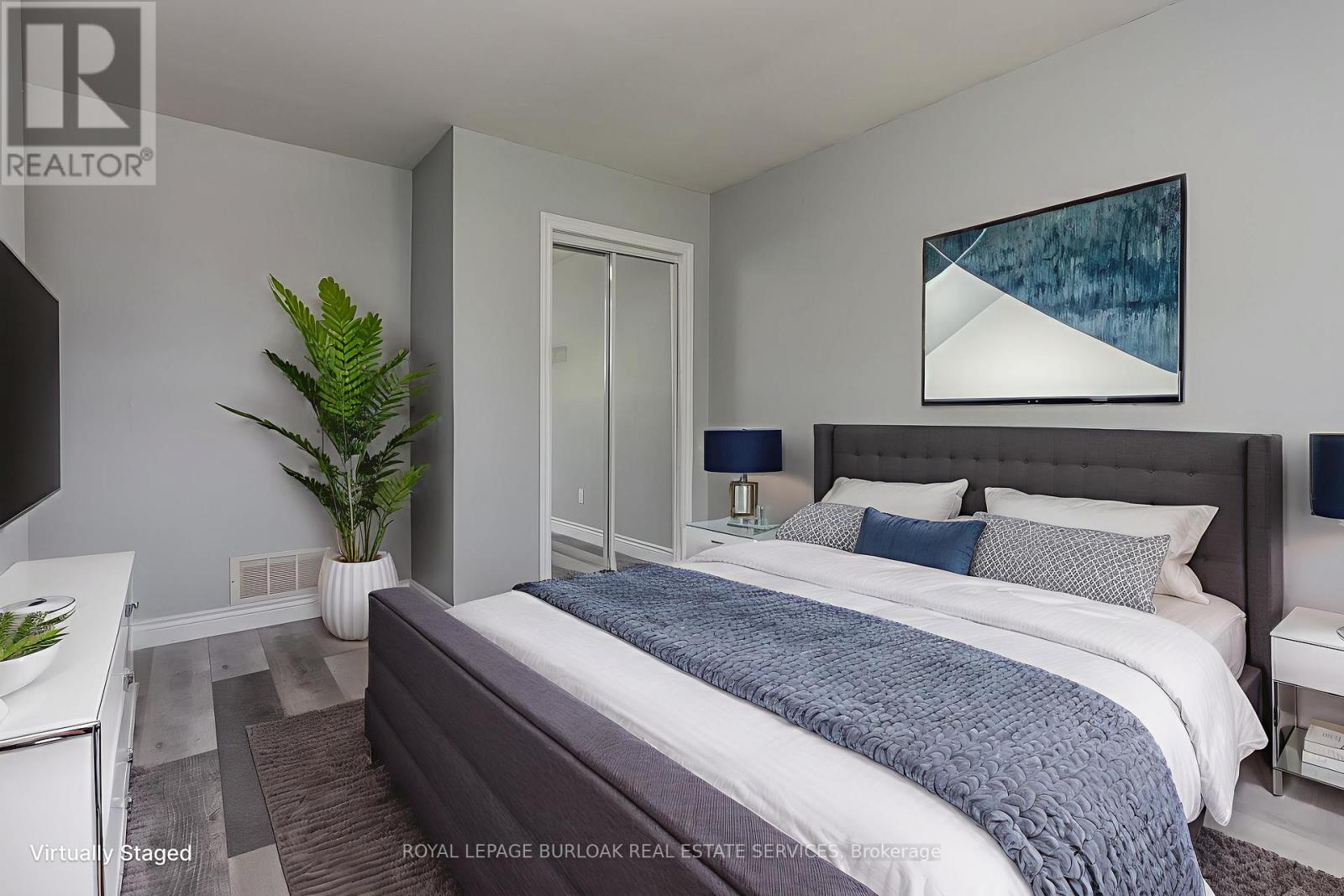 Photo 21 of 2458 Martin Court, Burlington ON