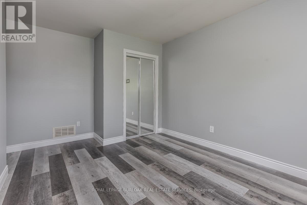 Photo 11 of 2458 Martin Court, Burlington ON