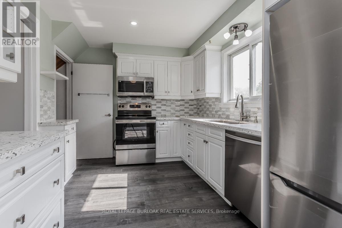 Photo 24 of 2458 Martin Court, Burlington ON