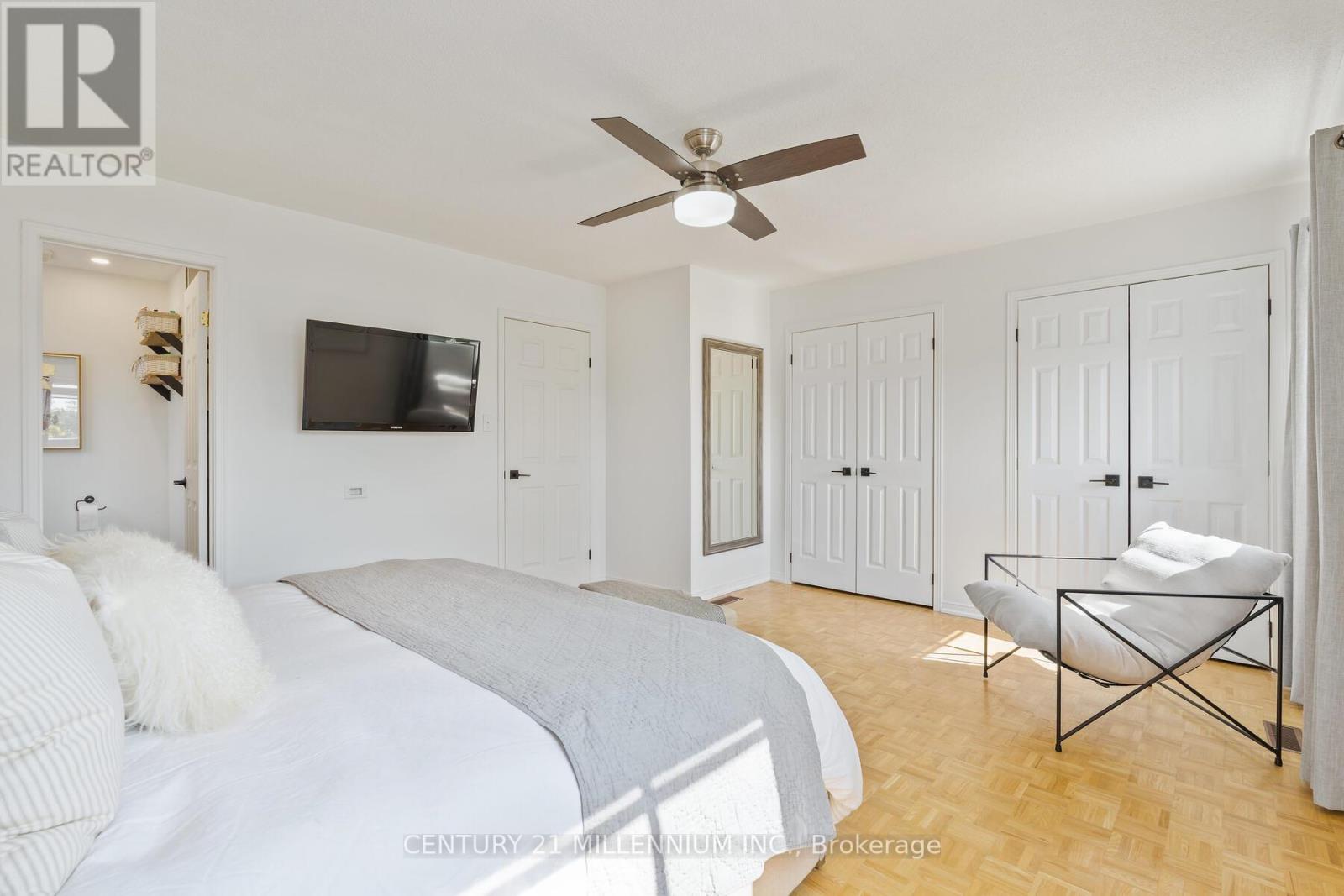 Photo 25 of 506 Taylor Crescent, Burlington ON