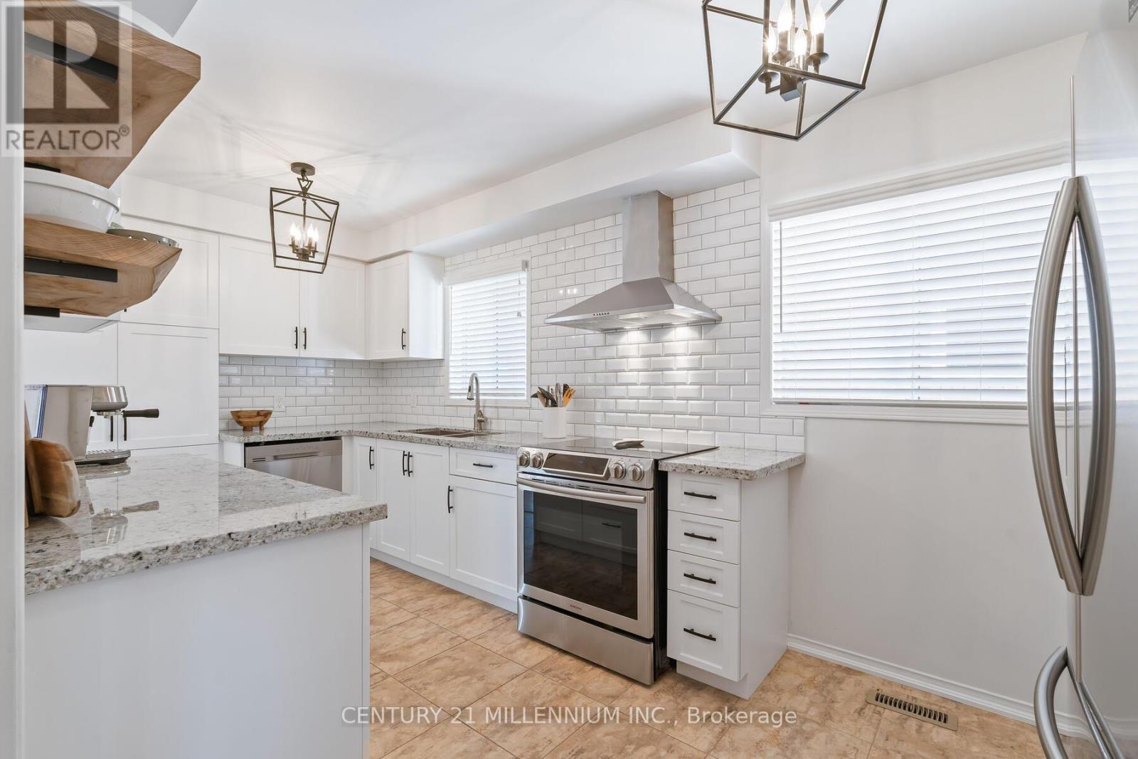 Photo 6 of 506 Taylor Crescent, Burlington ON