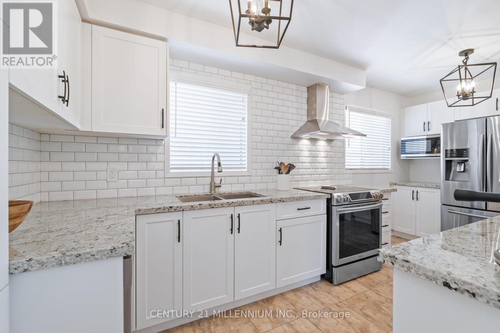 Photo 9 of 506 Taylor Crescent, Burlington ON