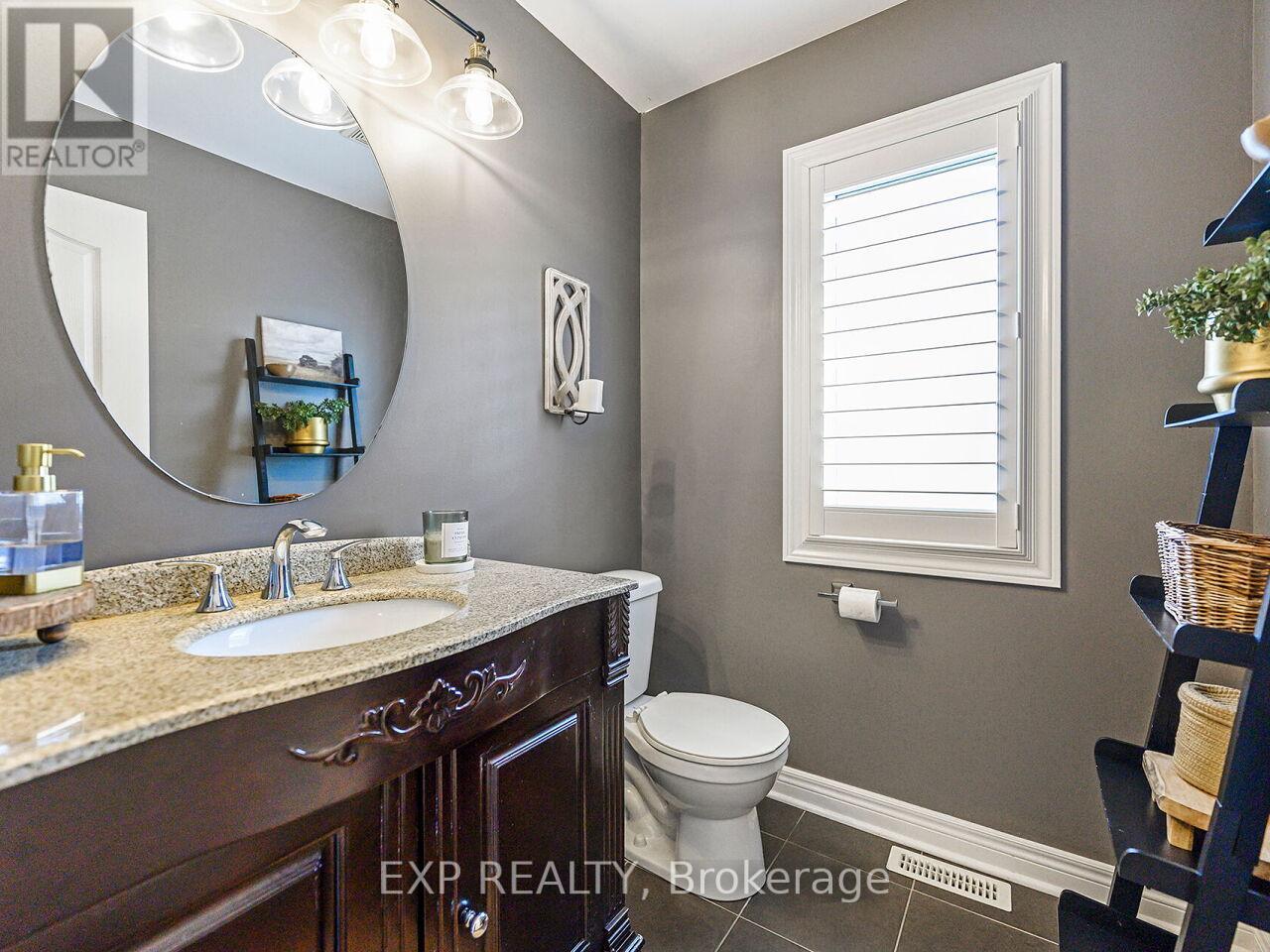 Photo 21 of 171 Giddings Crescent, Milton ON
