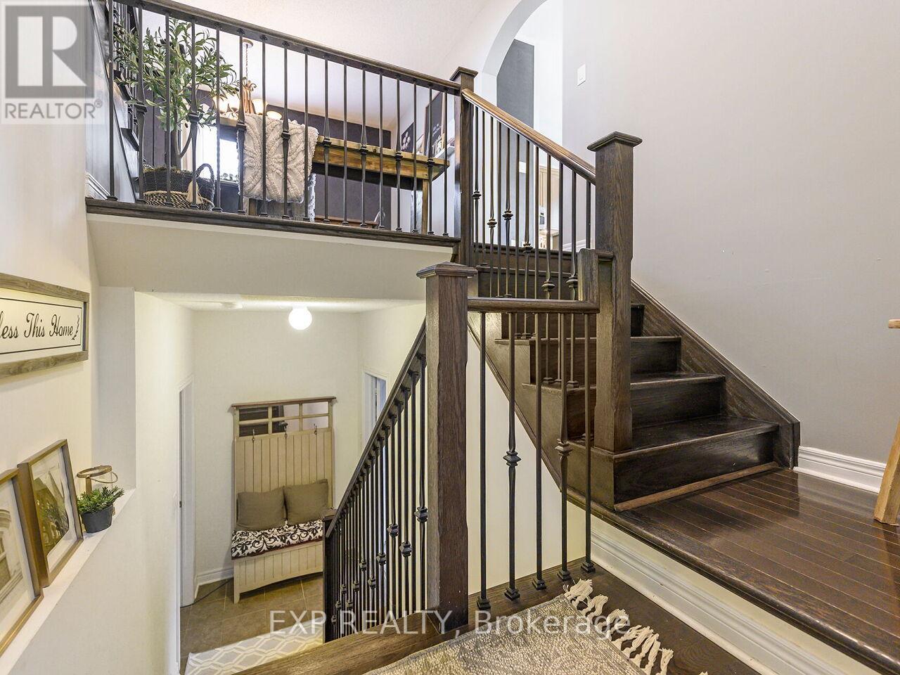 Photo 22 of 171 Giddings Crescent, Milton ON