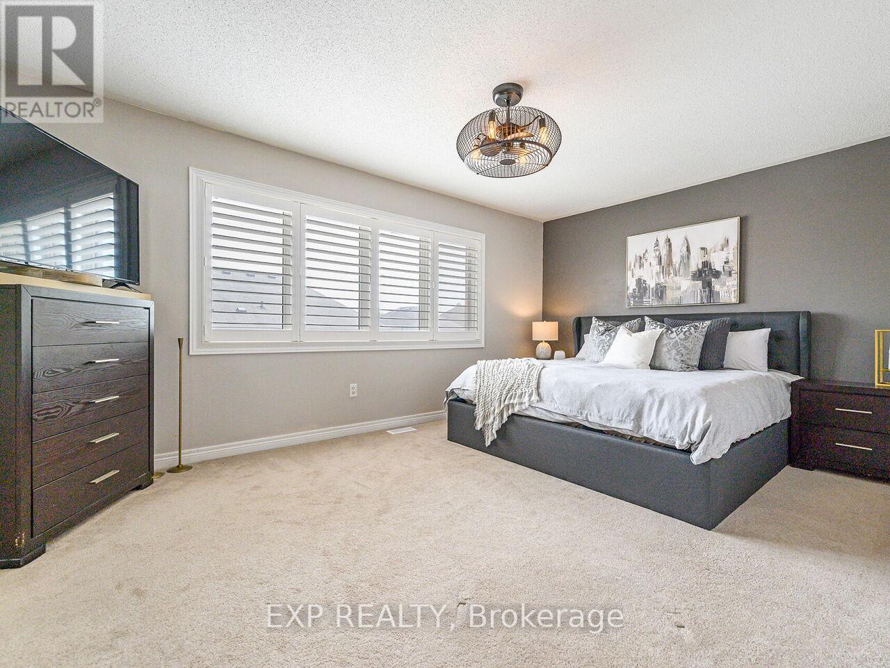 Photo 23 of 171 Giddings Crescent, Milton ON