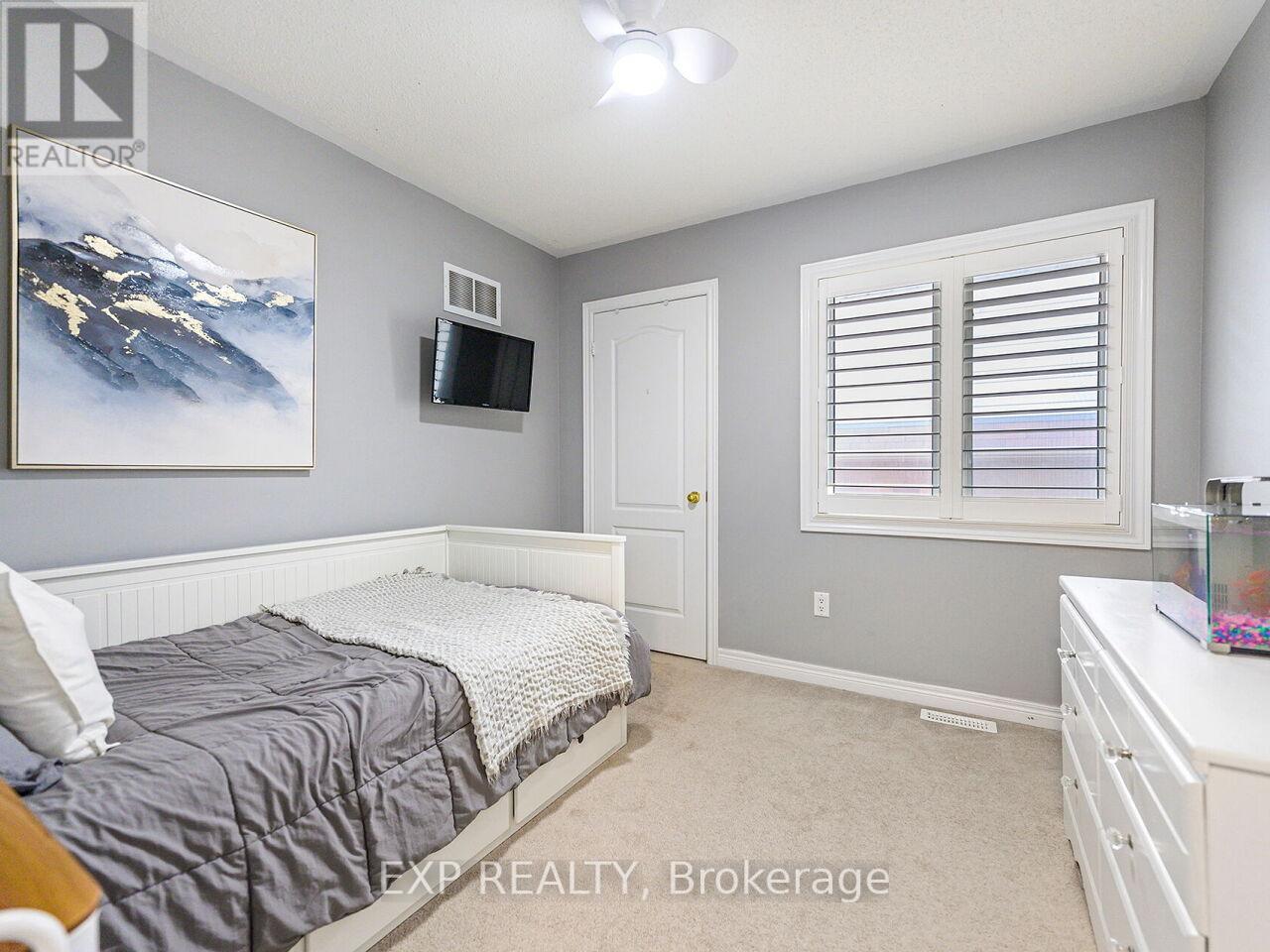 Photo 28 of 171 Giddings Crescent, Milton ON