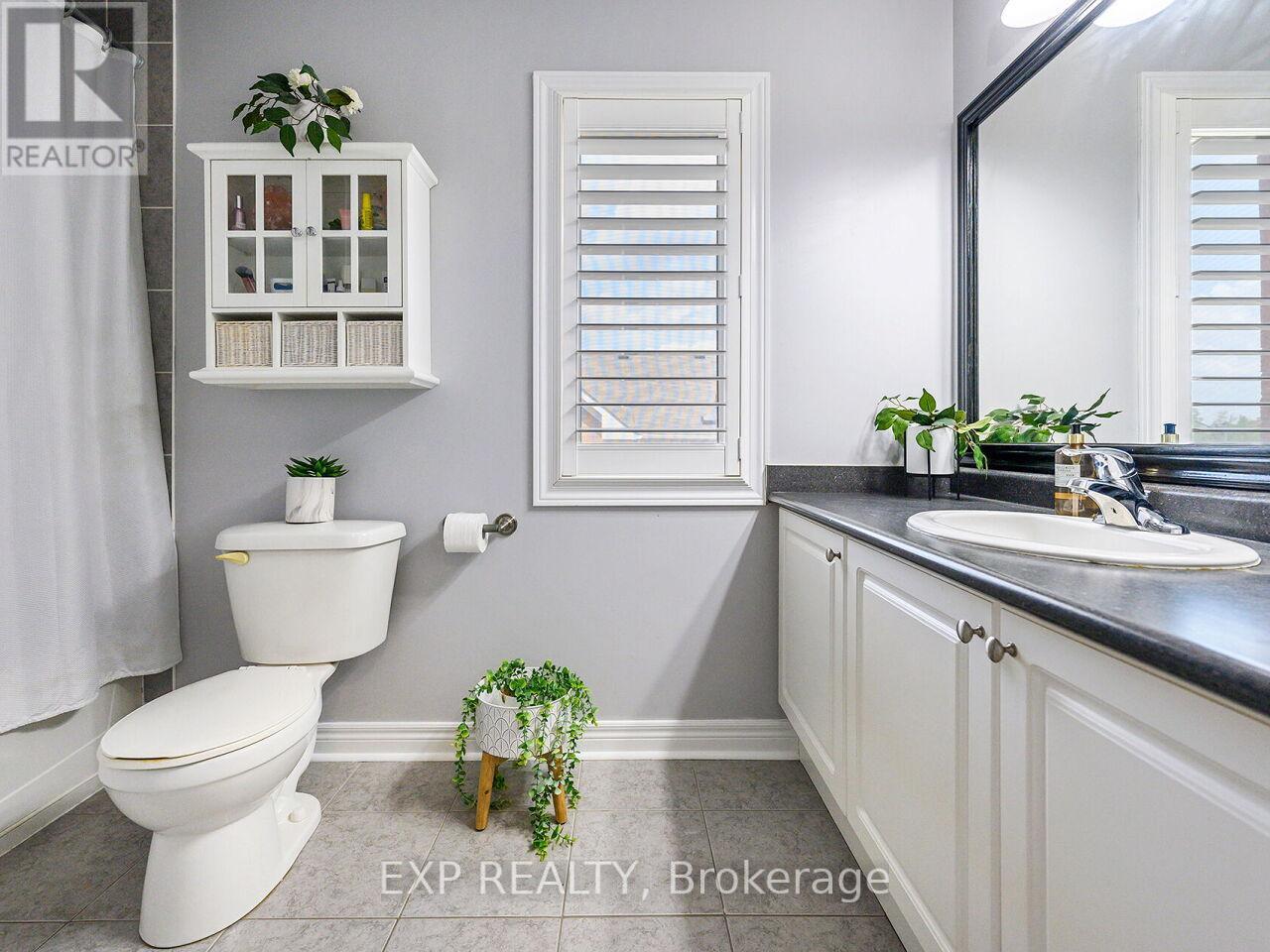 Photo 29 of 171 Giddings Crescent, Milton ON