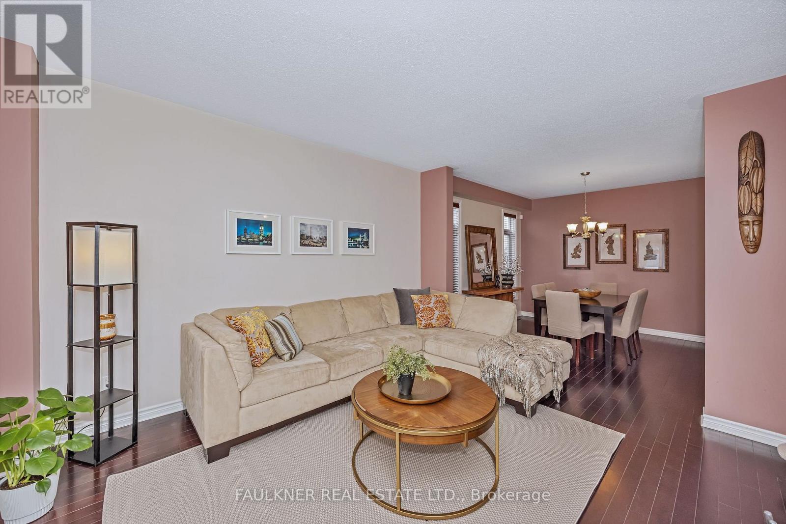 Photo 10 of 197 Flodden Way, Ottawa ON