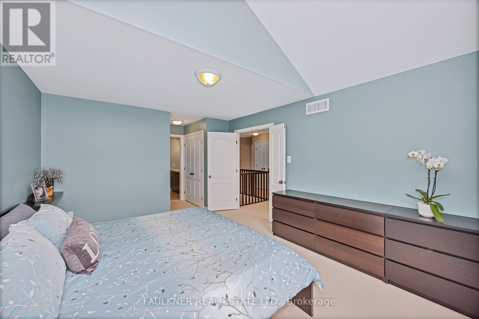 Photo 25 of 197 Flodden Way, Ottawa ON