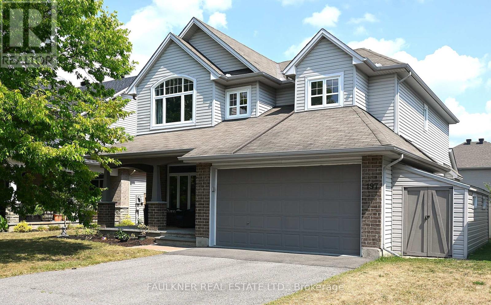 Photo 4 of 197 Flodden Way, Ottawa ON