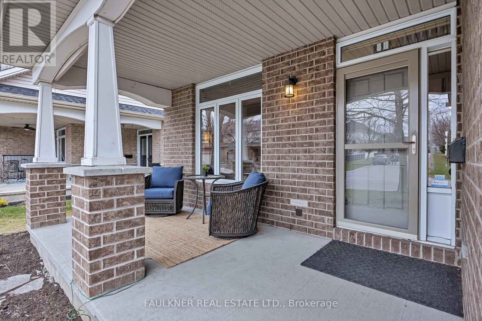 Photo 6 of 197 Flodden Way, Ottawa ON