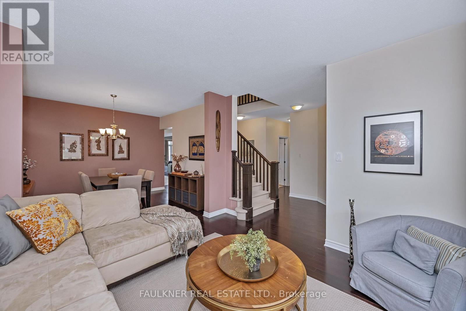 Photo 8 of 197 Flodden Way, Ottawa ON