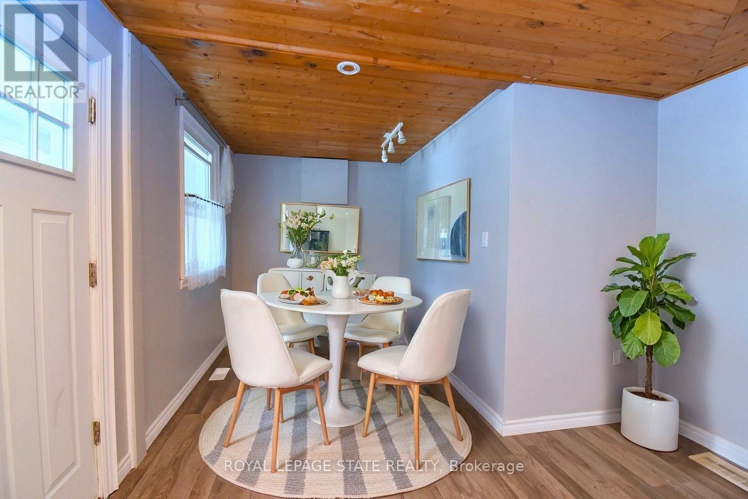 Photo 34 of 120 Clara Street, Thorold ON