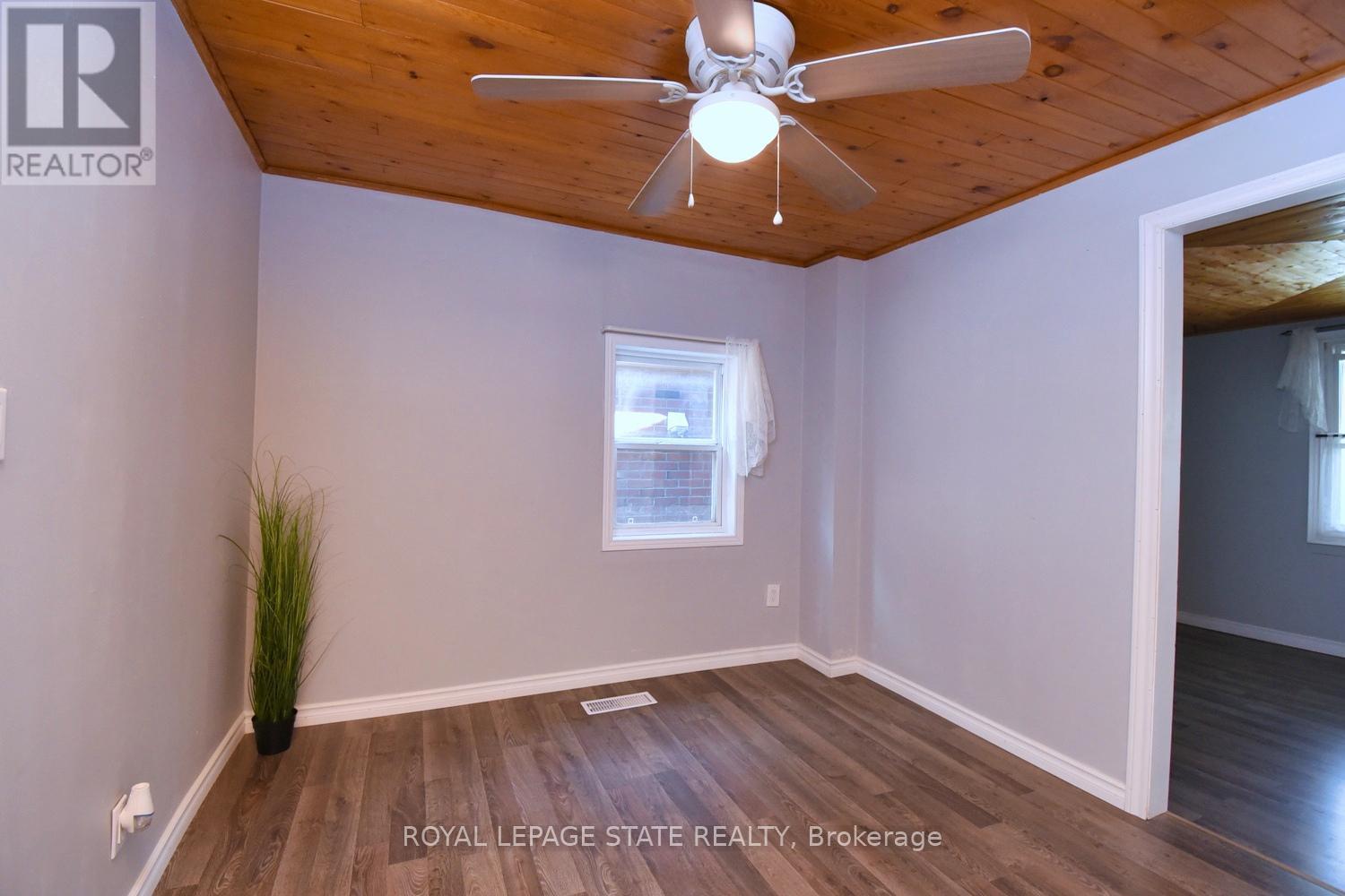 Photo 29 of 120 Clara Street, Thorold ON