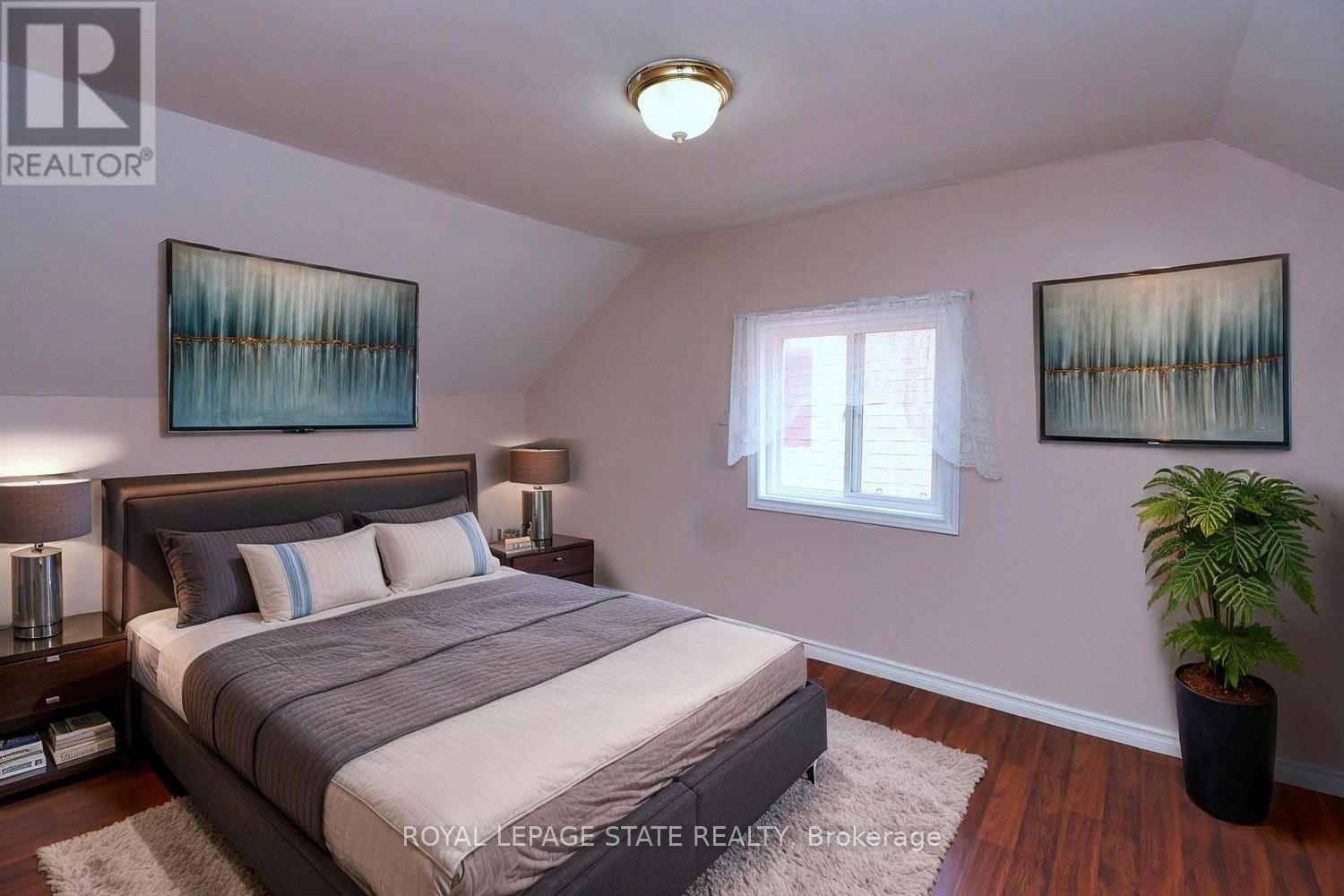 Photo 39 of 120 Clara Street, Thorold ON