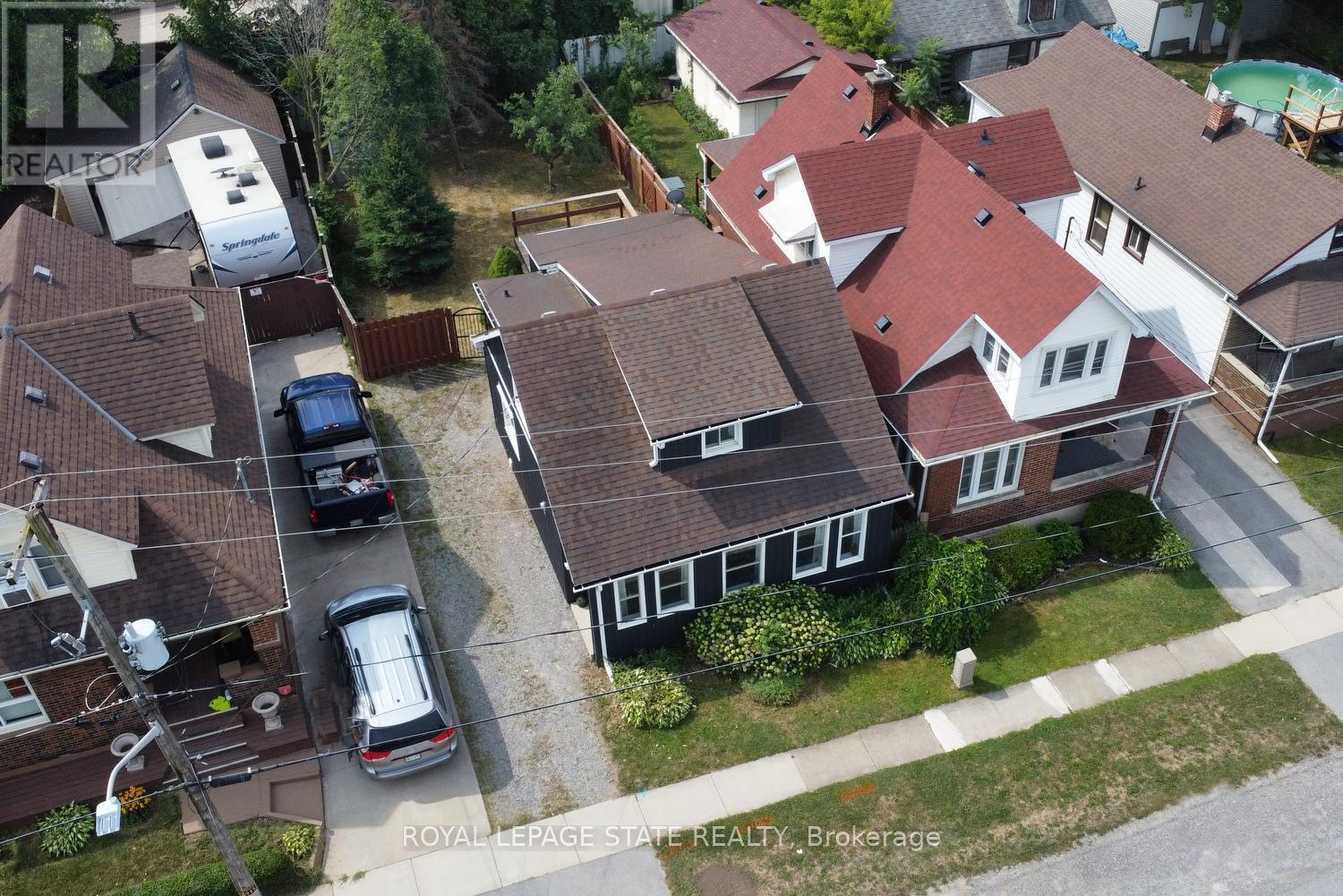 Photo 31 of 120 Clara Street, Thorold ON