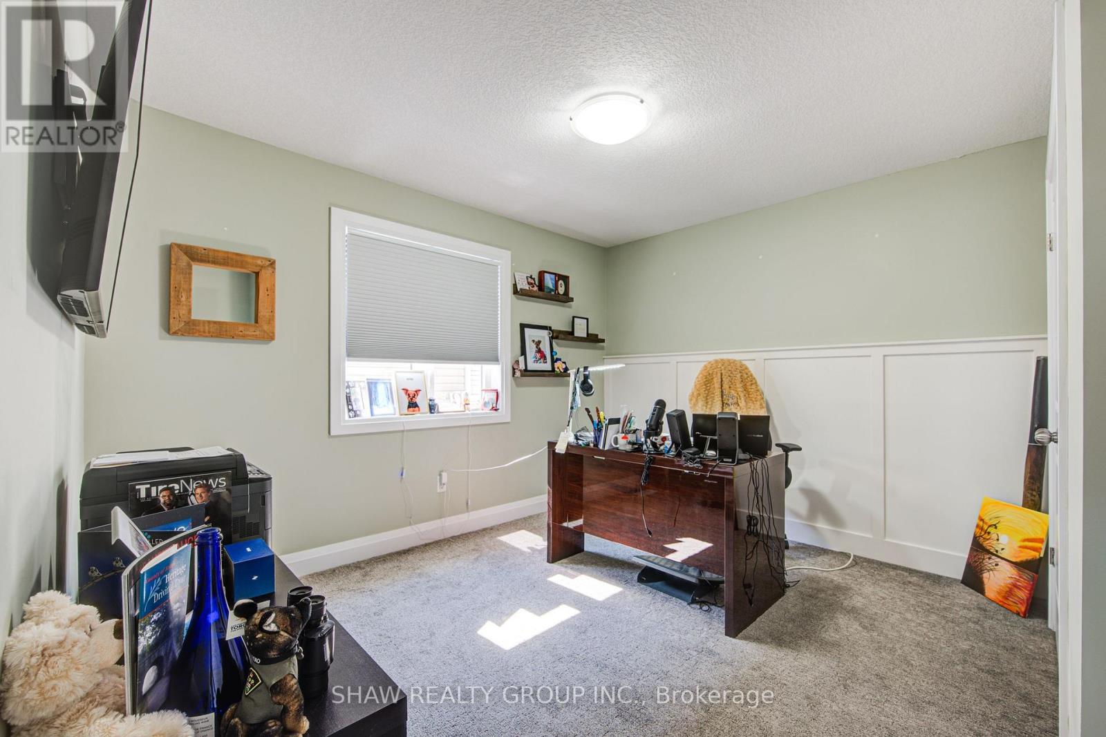 Photo 37 of 32 Arlington Parkway, Brant ON