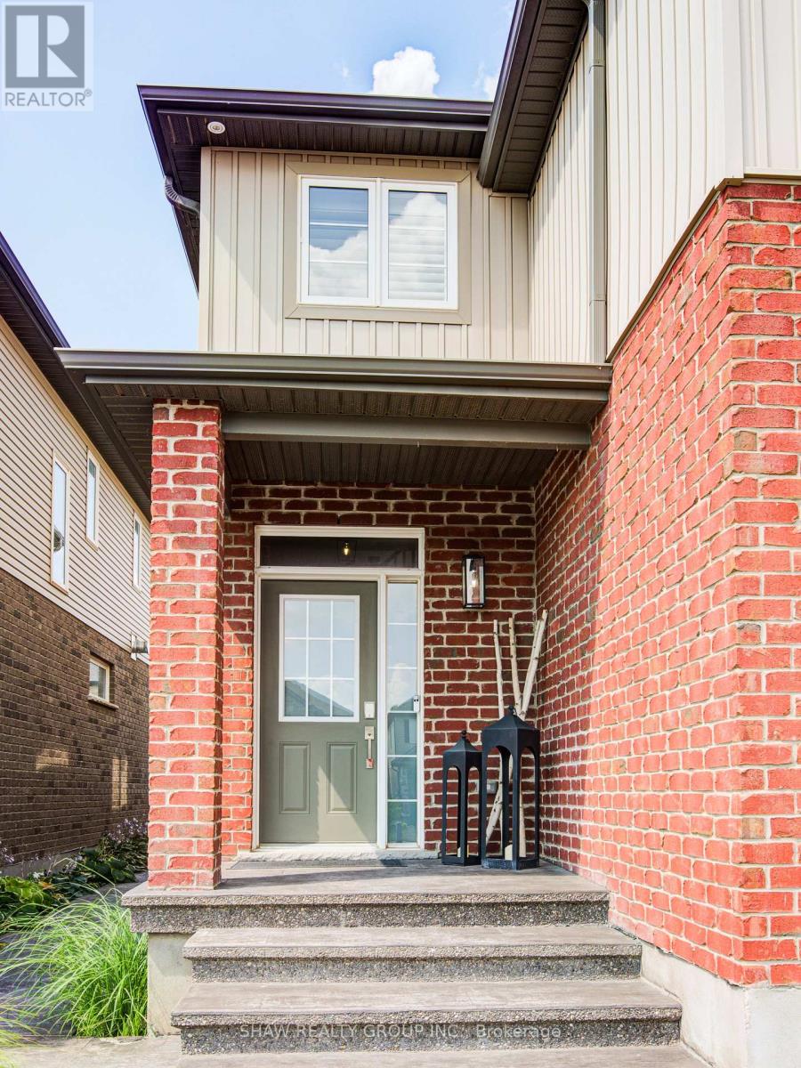 Photo 41 of 32 Arlington Parkway, Brant ON