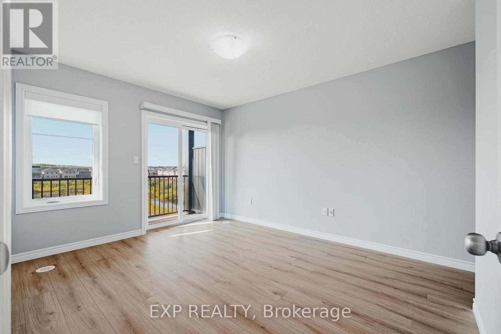 Photo 13 of 104 Lomond Lane W, Kitchener ON