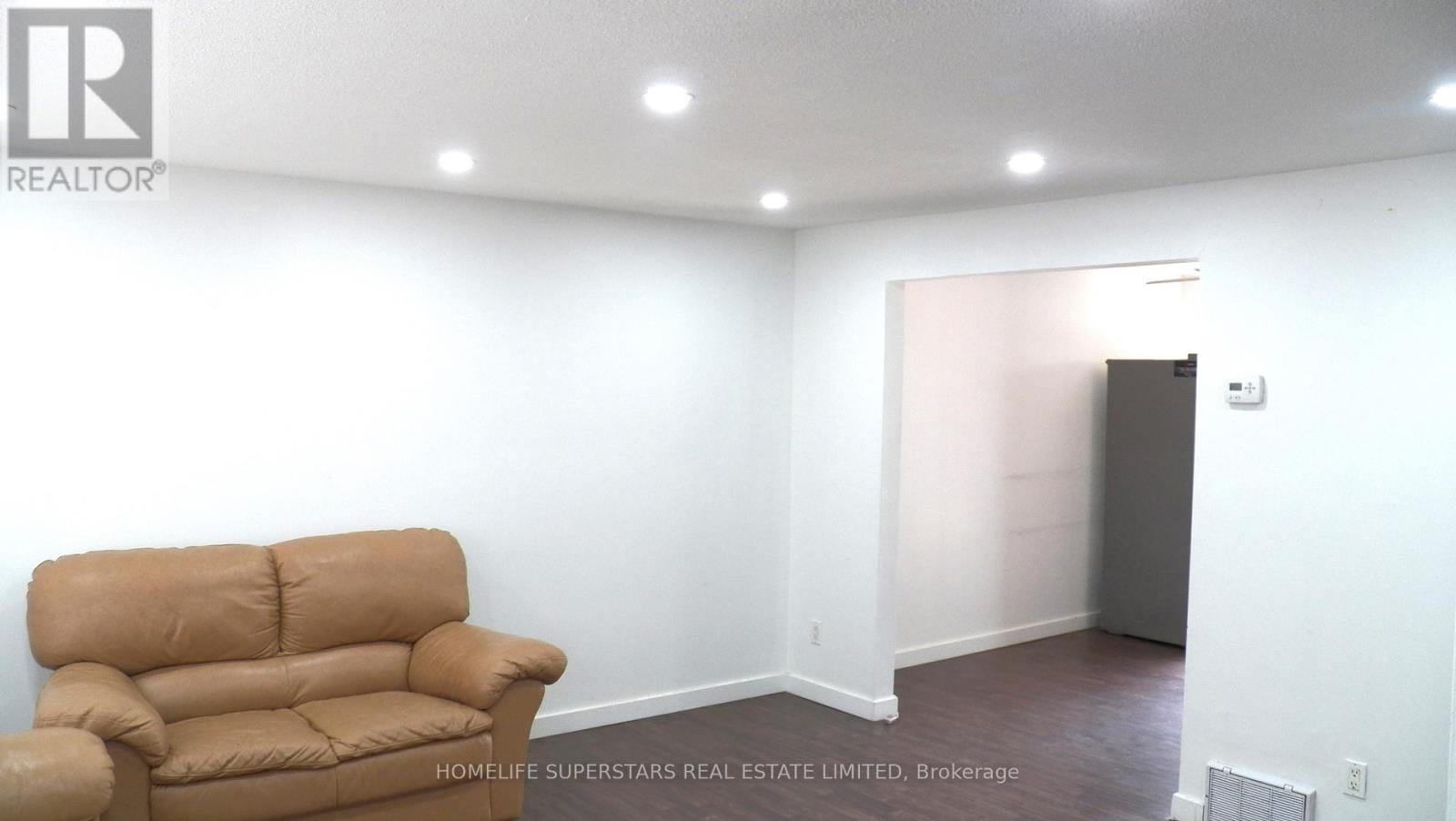 Photo 9 of 4 513 Parkview Crescent E, Cambridge ON