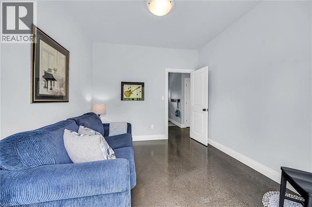 Photo 42 of 18 Siddall Road, Dunnville ON