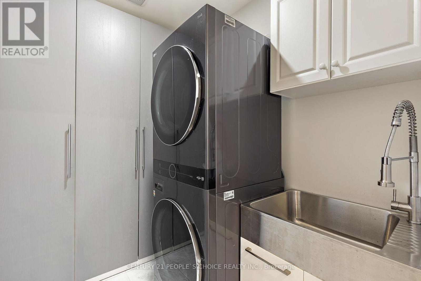 Photo 10 of 240 Etheridge Avenue, Milton ON