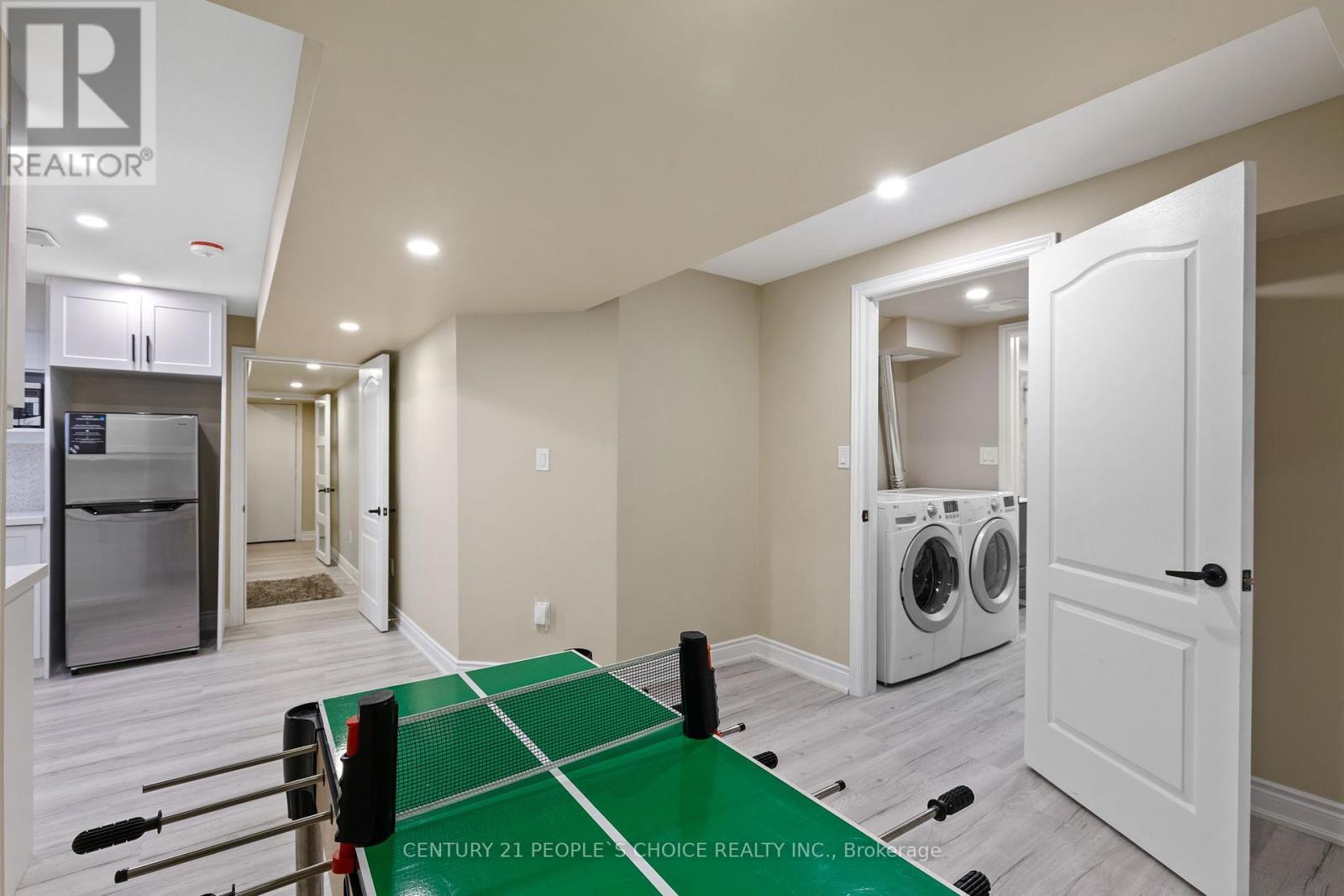 Photo 43 of 240 Etheridge Avenue, Milton ON