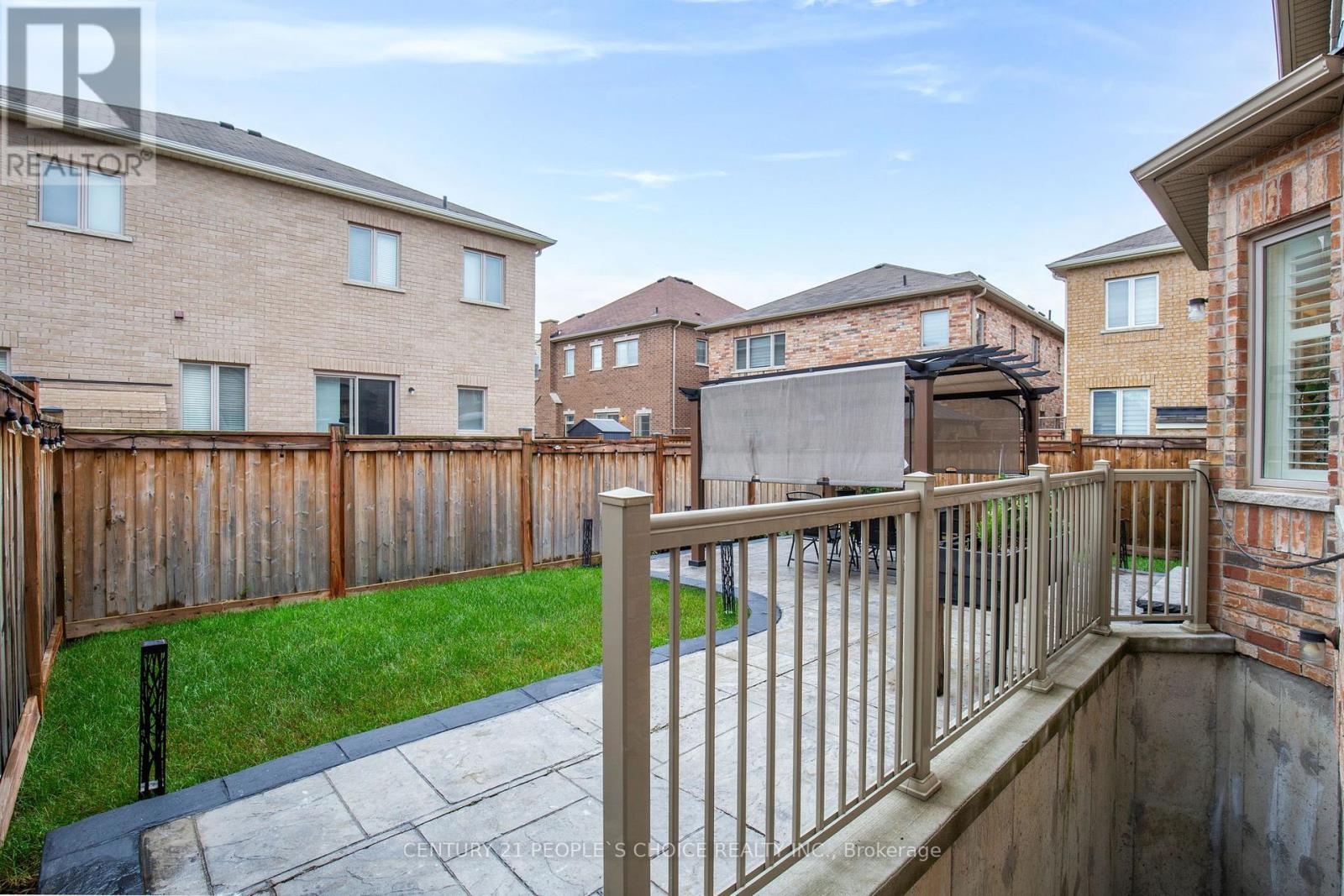Photo 31 of 240 Etheridge Avenue, Milton ON