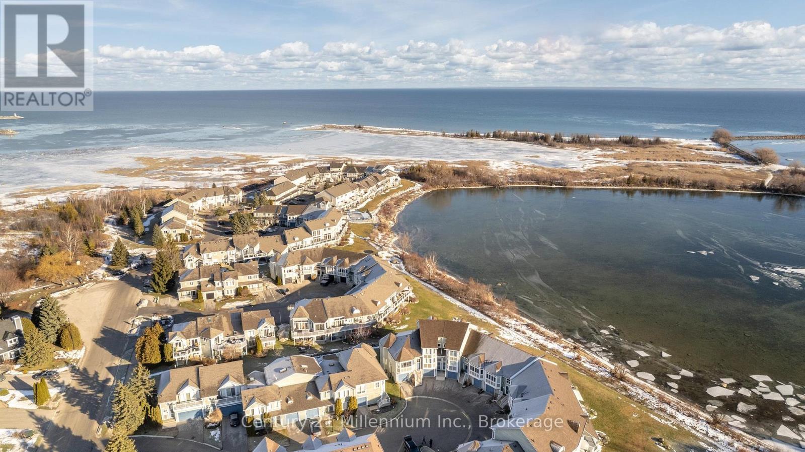 Photo 10 of 15 Cranberry Quay, Collingwood ON