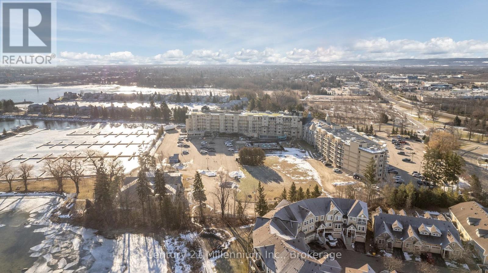 Photo 11 of 15 Cranberry Quay, Collingwood ON