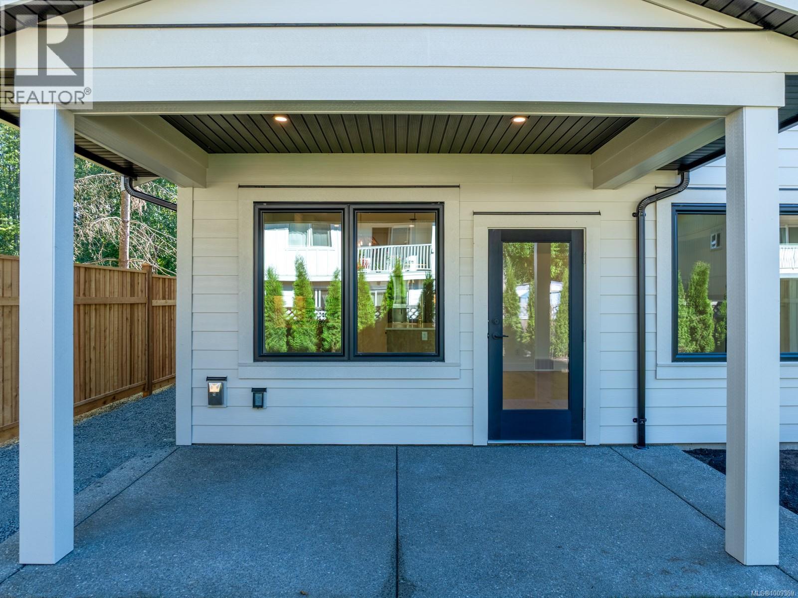 Photo 13 of 1592 Larsen Rd, Courtenay BC