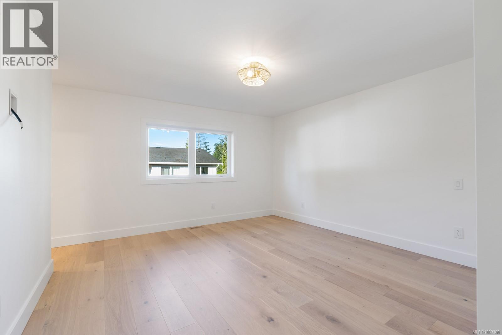 Photo 50 of 1592 Larsen Rd, Courtenay BC