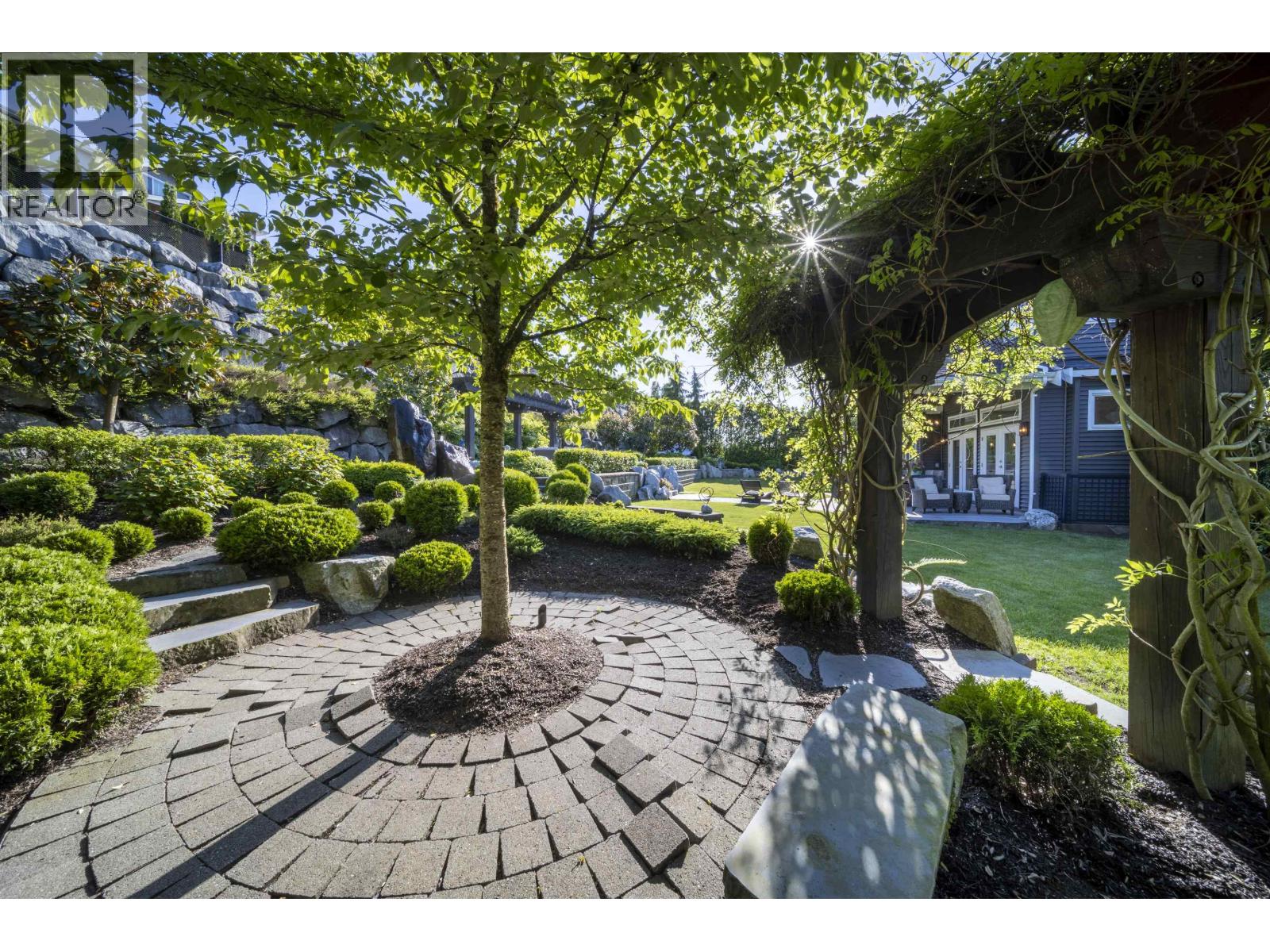 Photo 40 of 25518 Bosonworth Avenue, Maple Ridge BC