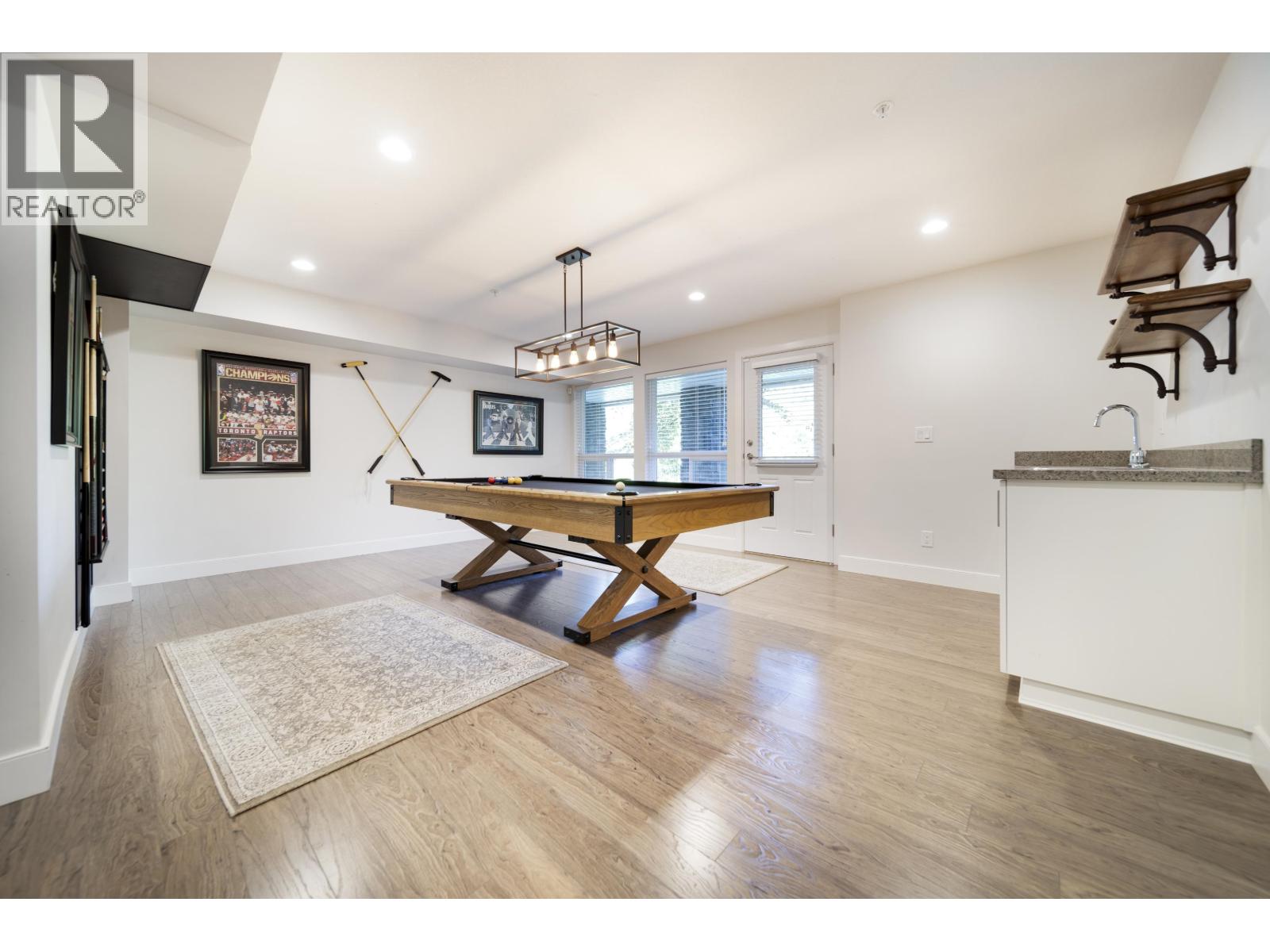 Photo 11 of 25518 Bosonworth Avenue, Maple Ridge BC