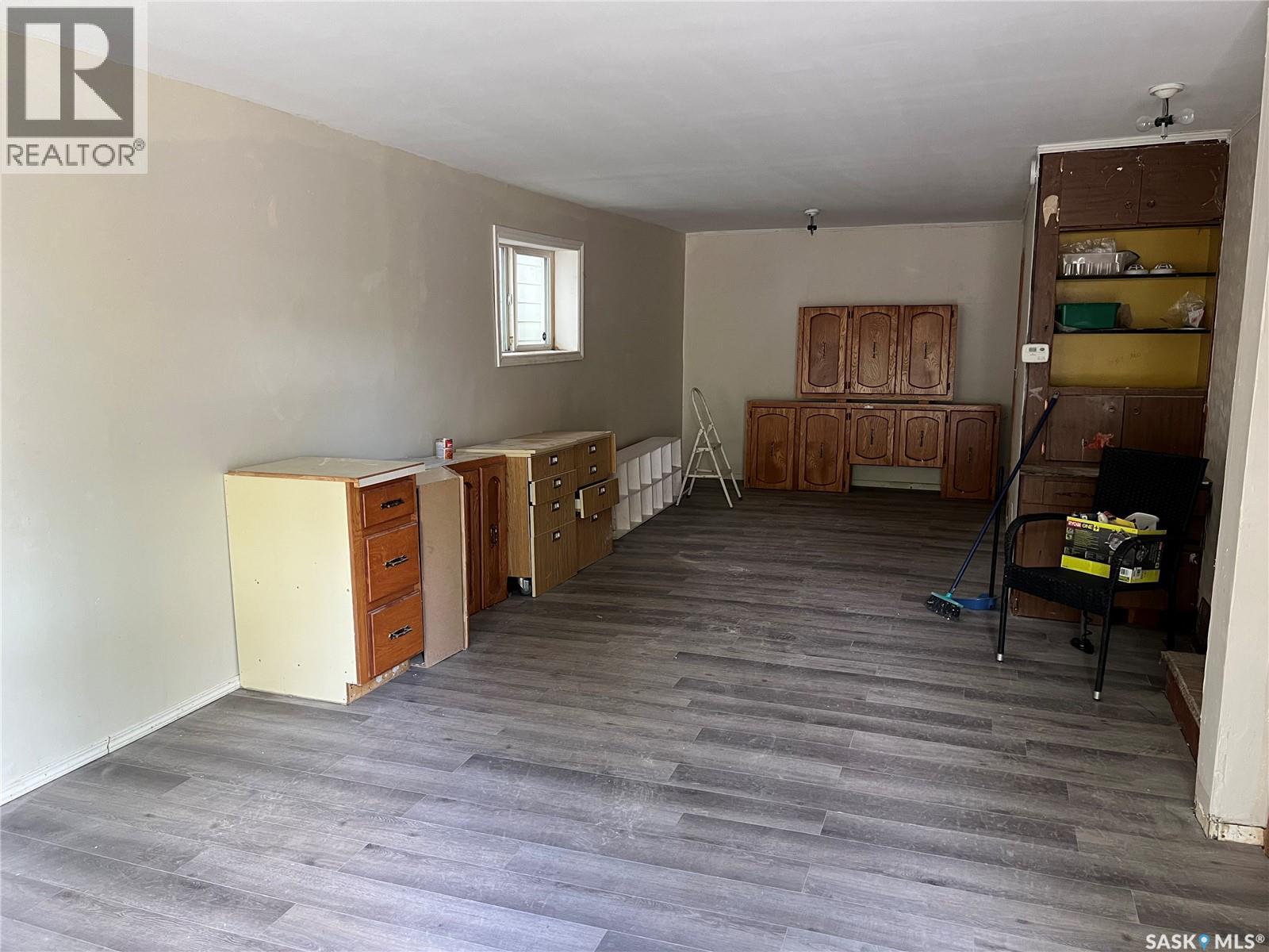 Photo 11 of 511 J Avenue S, Saskatoon SK