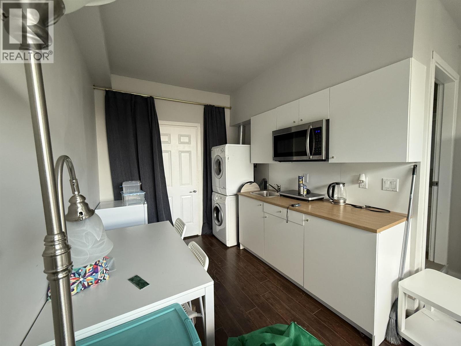 Photo 22 of G 6688 Dufferin Avenue, Burnaby BC