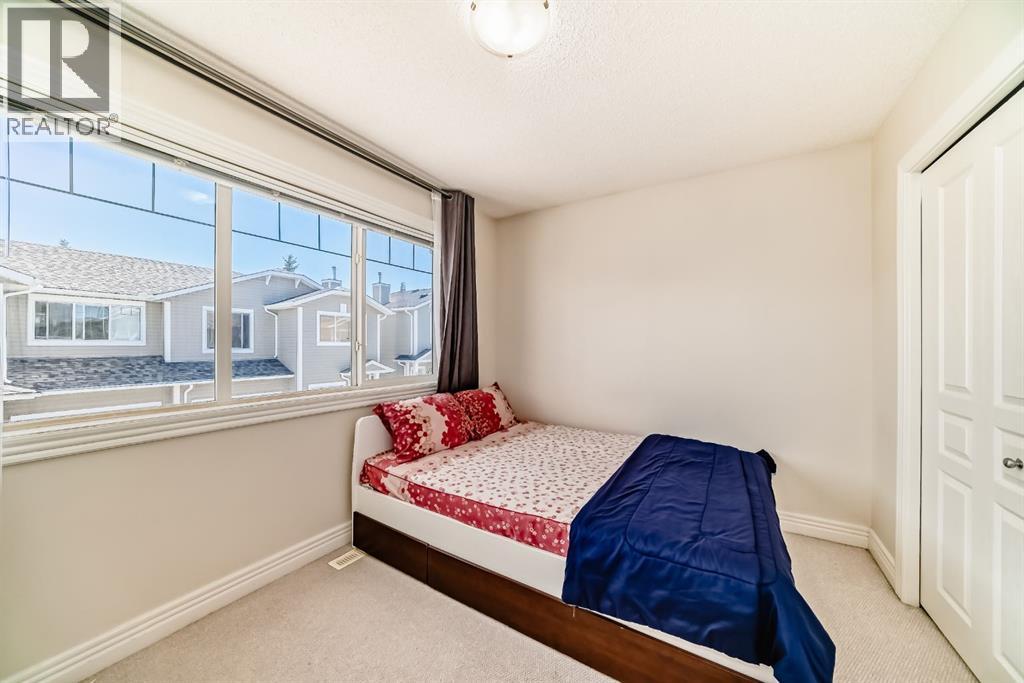 Single Family House for Sale in  Bridleridge Manor SW Bridlewood Calgary 