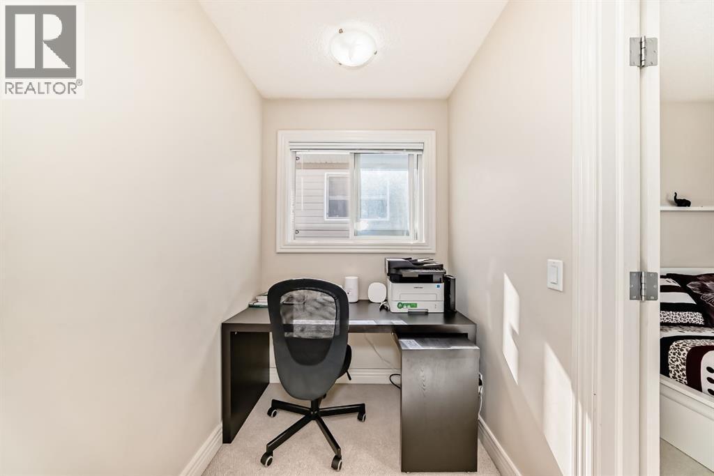 Single Family House for Sale in  Bridleridge Manor SW Bridlewood Calgary 