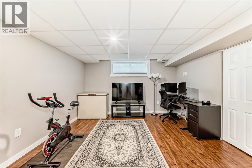 Single Family House for Sale in  Bridleridge Manor SW Bridlewood Calgary 